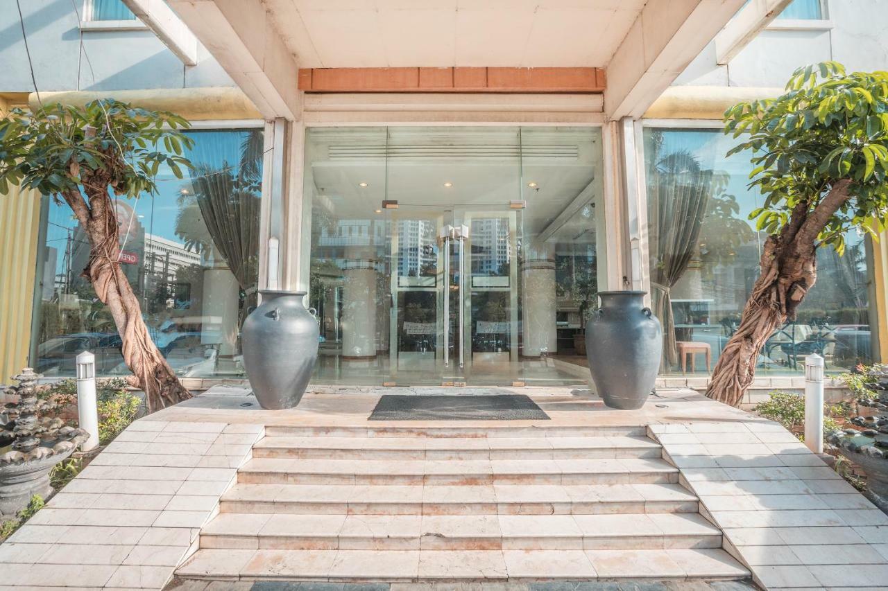 Hotel Bulevar Tanjung Duren Jakarta Exterior photo